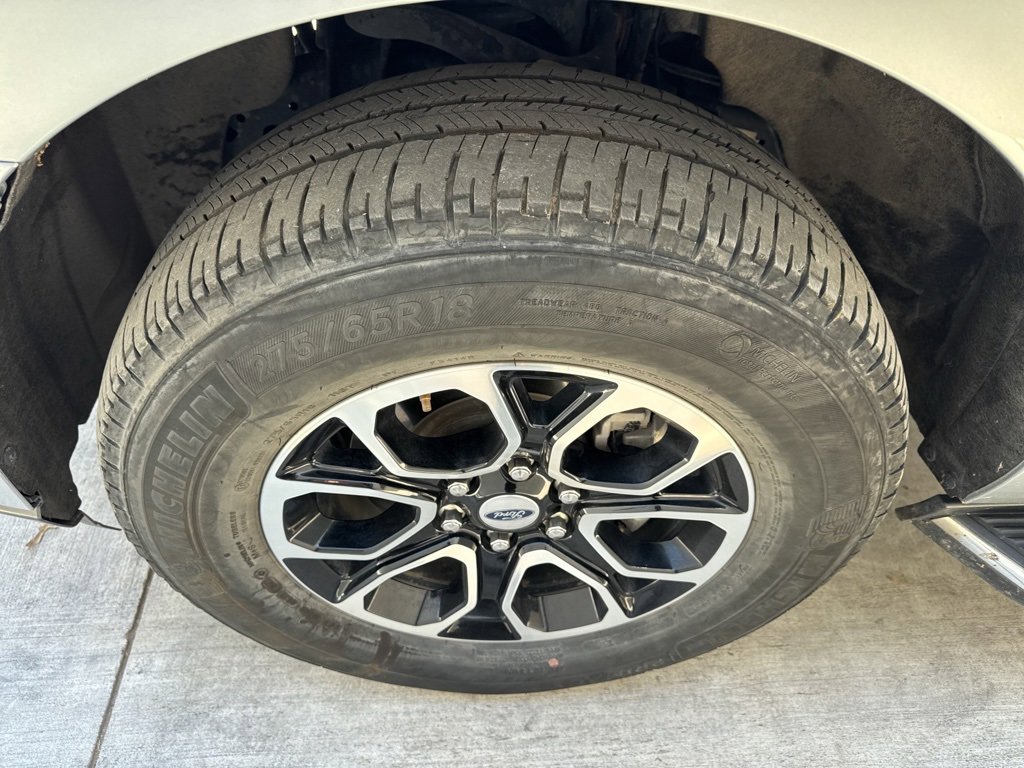 Used 2023 Ford Expedition XLT image 23