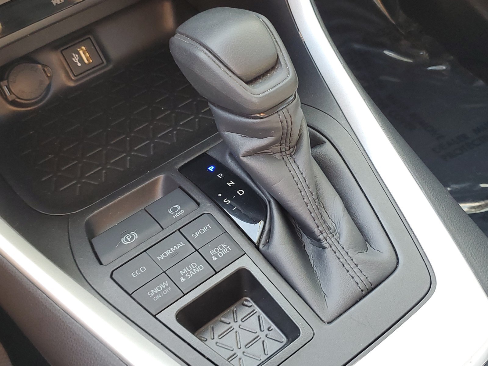 Certified 2025 Toyota RAV4 XLE AWD/4WD image 29