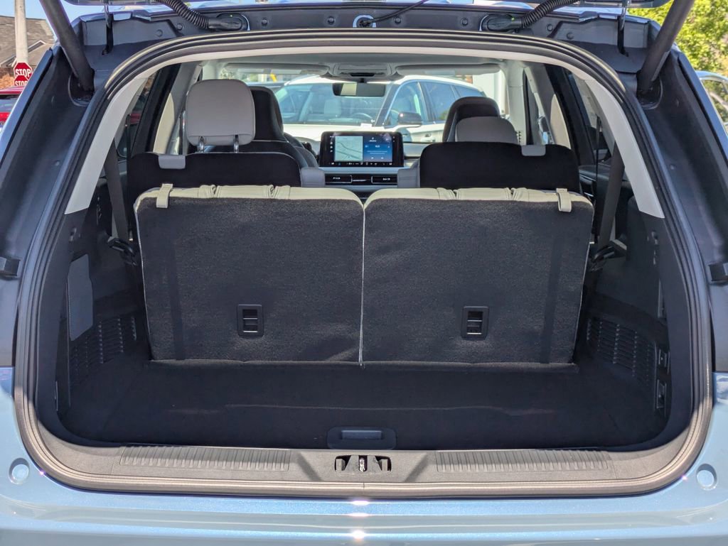 New 2026 Lincoln Aviator Reserve AWD/4WD image 13