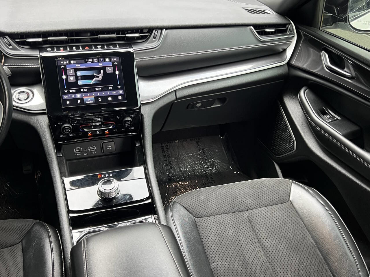 Used 2021 Jeep Grand Cherokee L Laredo image 23