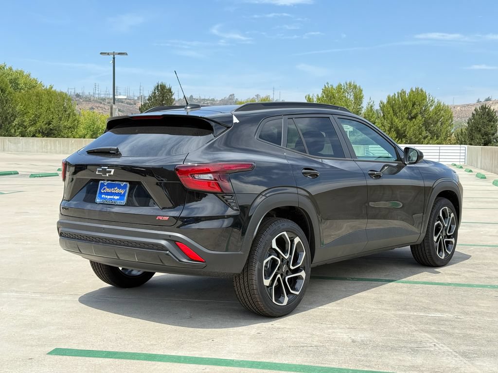 New 2026 Chevrolet Trax RS w/ Driver Confidence Package FWD image 7