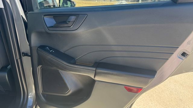 Used 2022 Ford Escape SE w/ SE Sport Appearance Package image 11