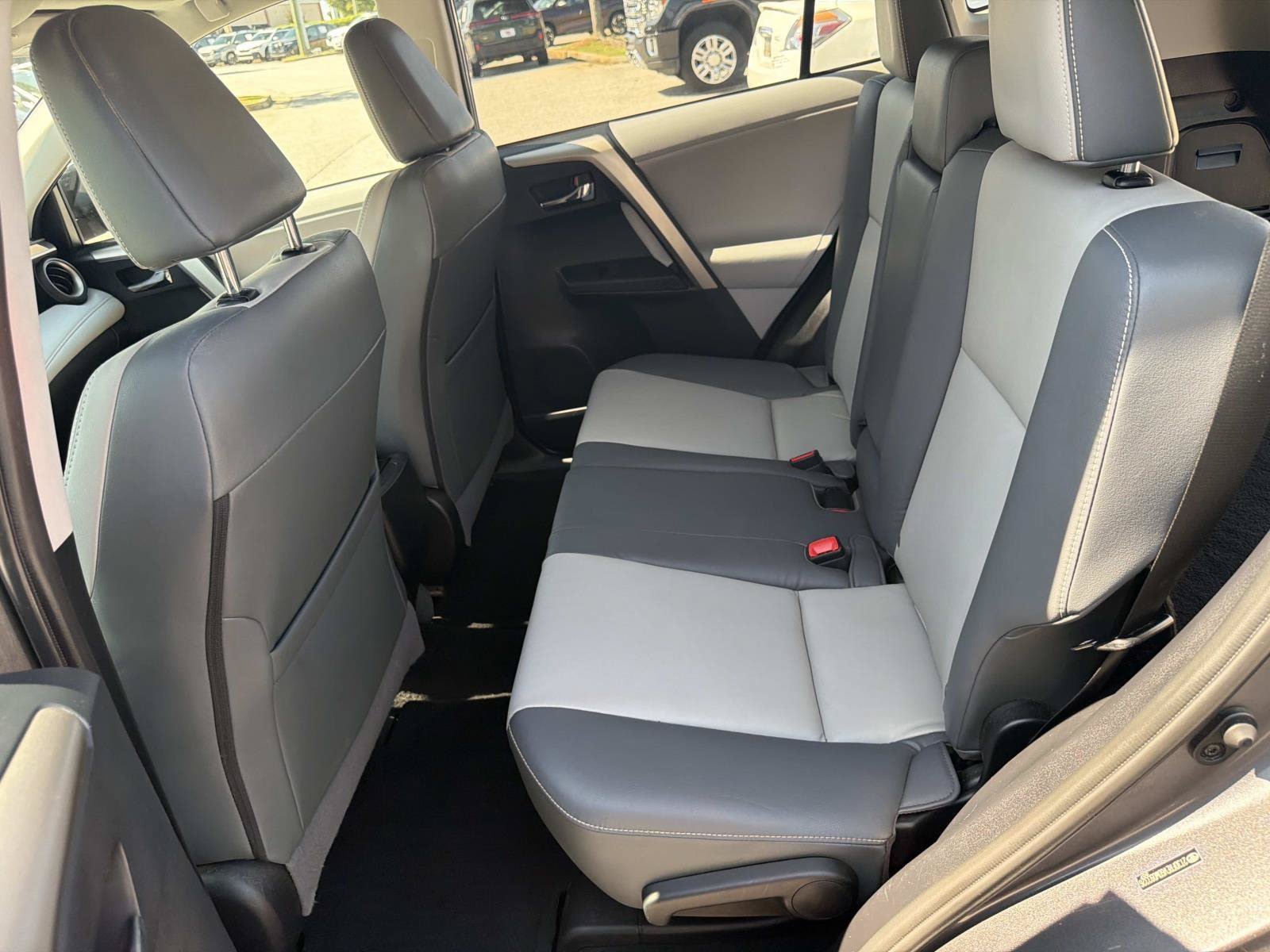 Used 2013 Toyota RAV4 Limited AWD/4WD image 21