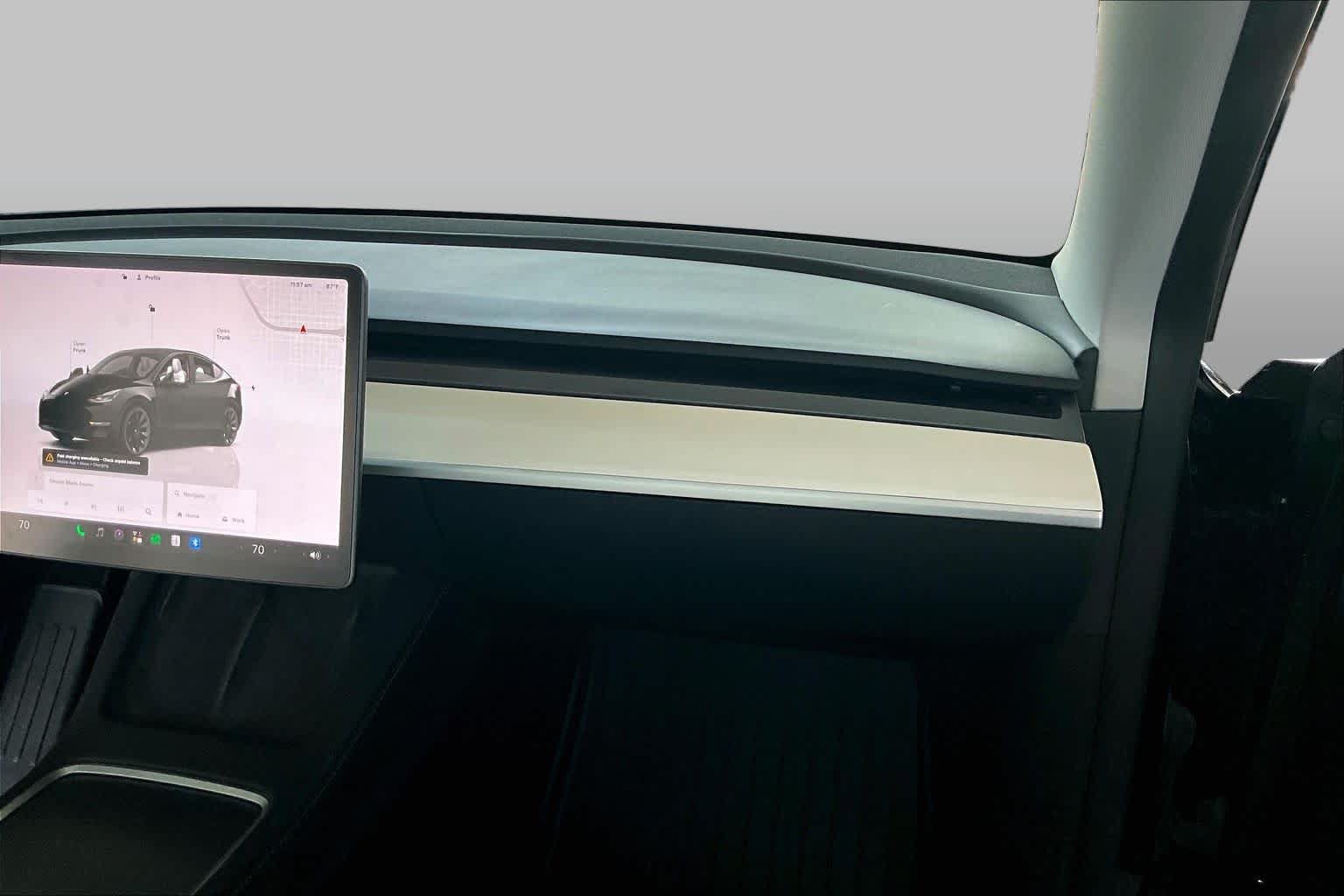 Used 2023 Tesla Model Y AWD image 16