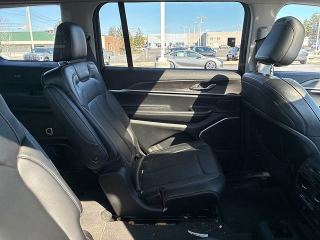 Used 2021 Jeep Grand Cherokee L Limited image 23