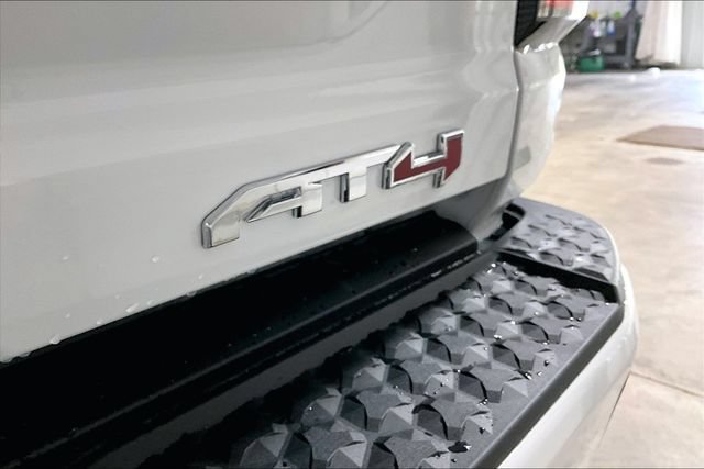 New 2026 GMC Canyon AT4 w/ Technology Plus Package AWD/4WD image 7
