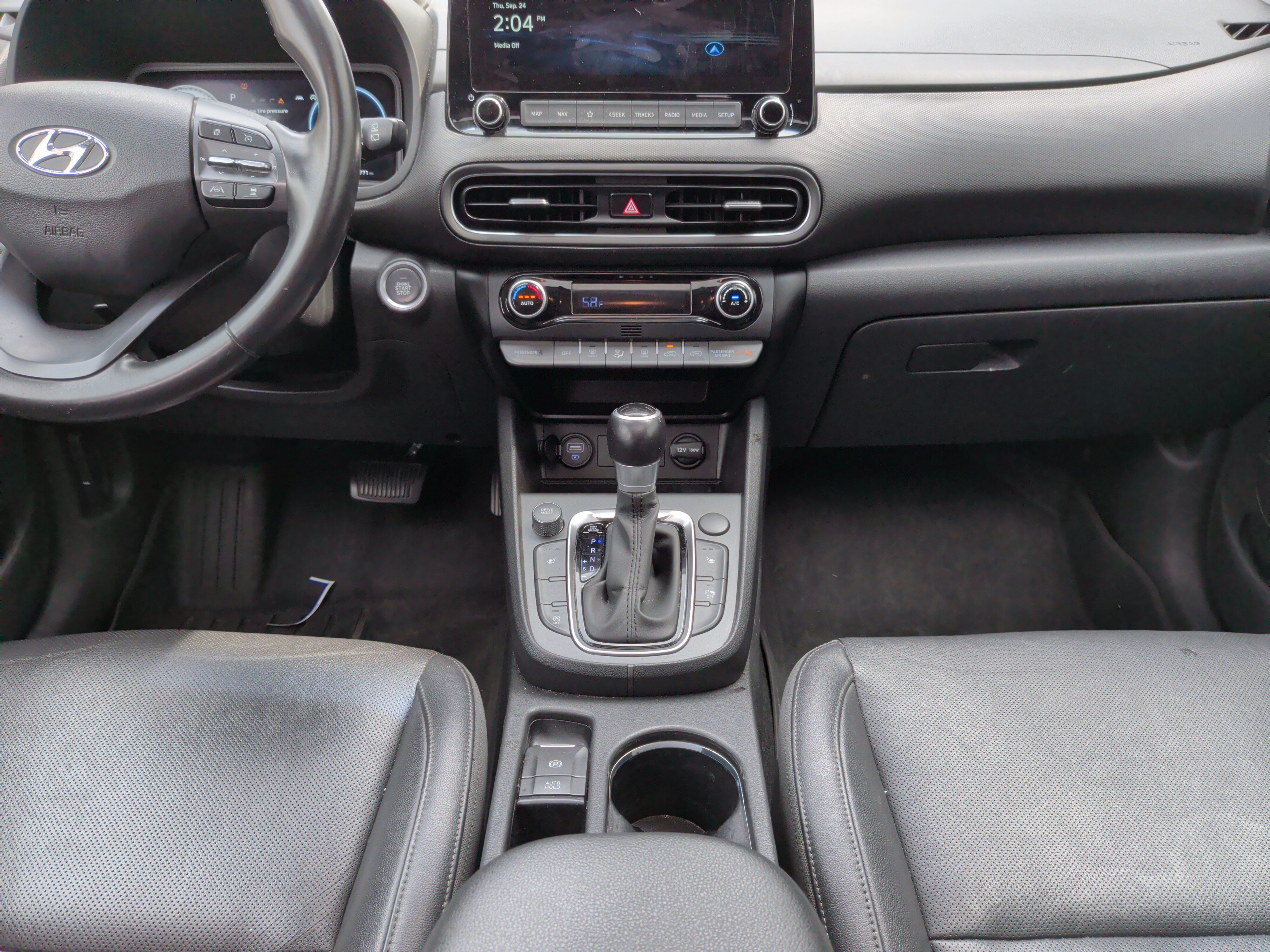Used 2022 Hyundai Kona Limited FWD image 25