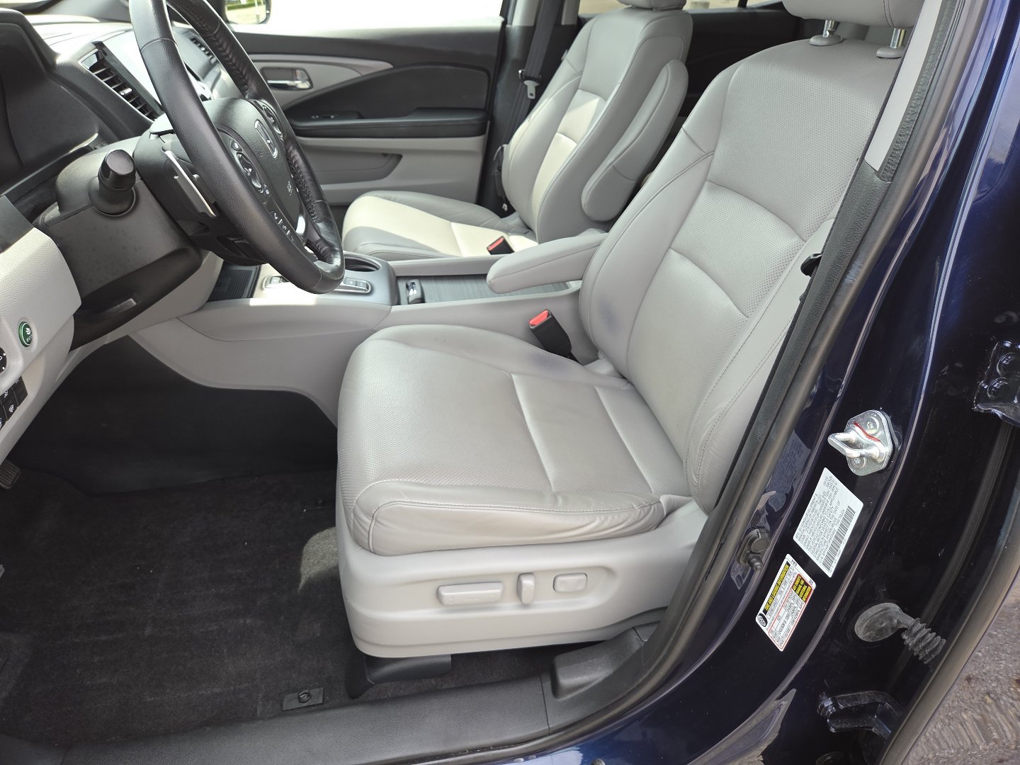 Used 2023 Honda Ridgeline RTL-E image 25