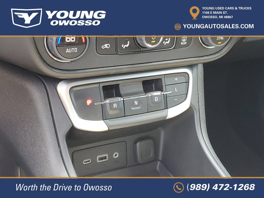 Used 2023 GMC Terrain SLE w/ Driver Convenience Package FWD image 18