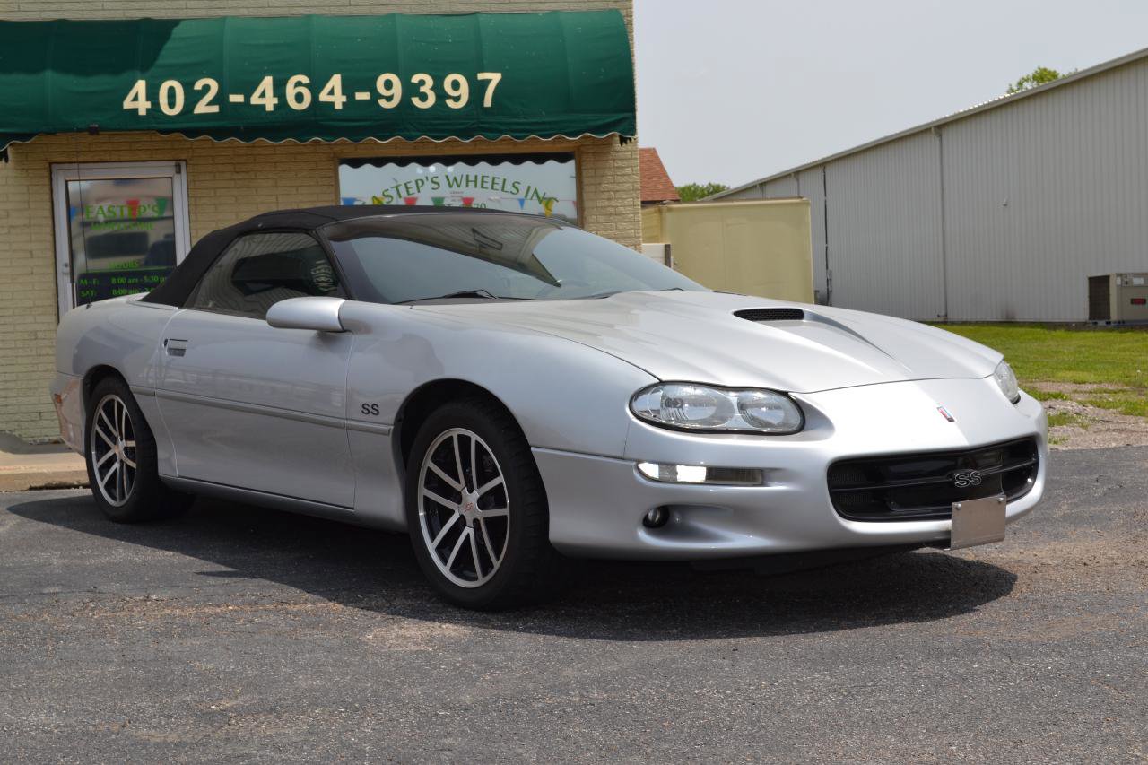 Used 2002 Chevrolet Camaro Z28 w/ SS Performance/Appearance Pkg image 49
