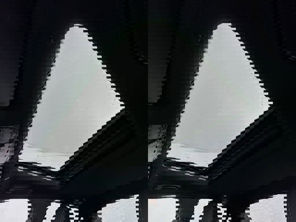 Used 2020 Mercedes-Benz C 300 Sedan image 30