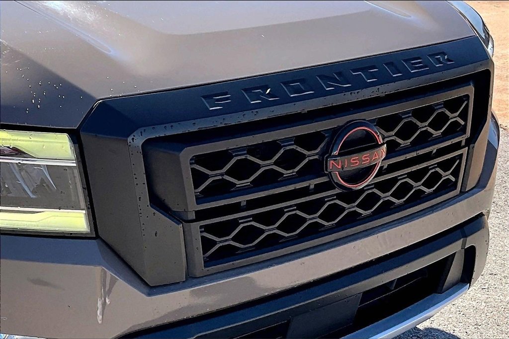 Used 2022 Nissan Frontier Pro-X w/ Technology Package image 27