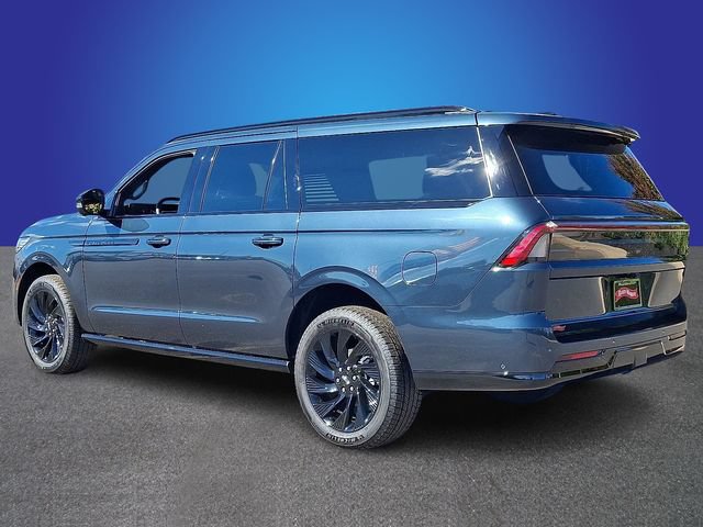 New 2025 Lincoln Navigator L Reserve w/ Jet Appearance Package AWD/4WD image 4