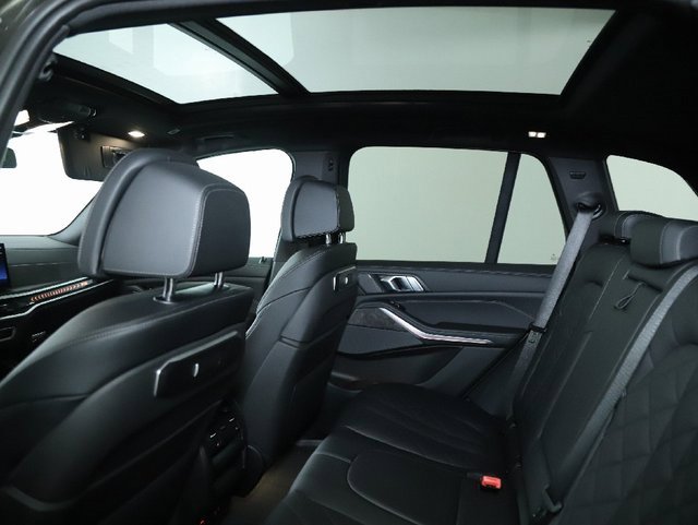 Certified 2025 BMW X5 xDrive40i w/ Premium Package image 15