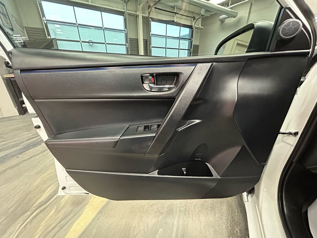 Used 2017 Toyota Corolla SE w/ Carpet Mat Package (TMS) image 49