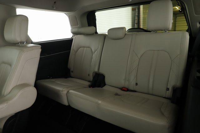 Used 2019 Ford Expedition Platinum image 34