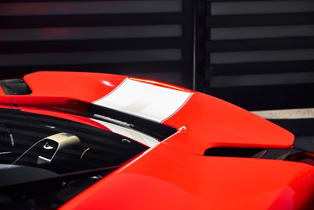 Used 2020 Ferrari 488 Pista Coupe RWD image 14