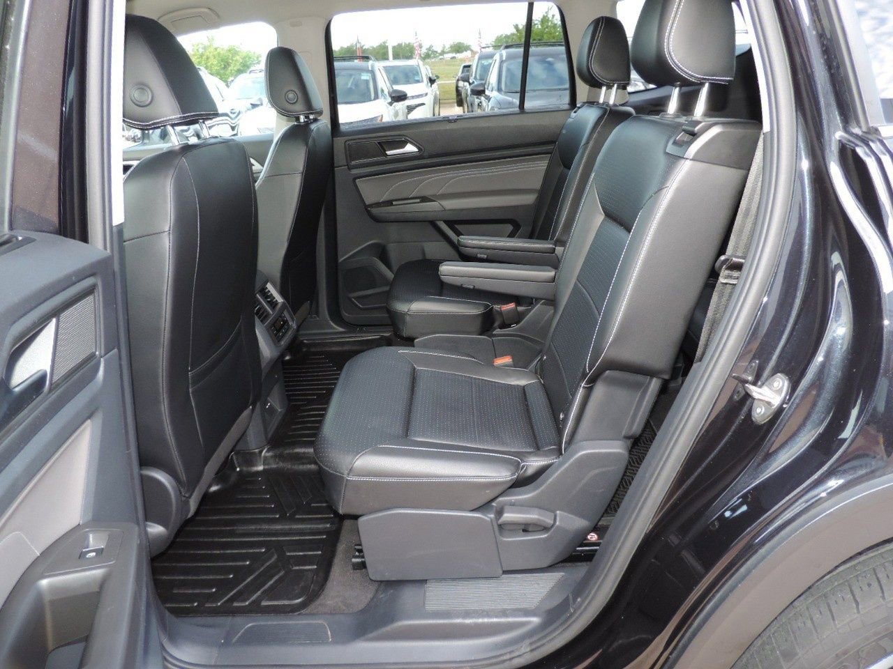 Used 2022 Volkswagen Atlas SE w/ Panoramic Sunroof Package image 15