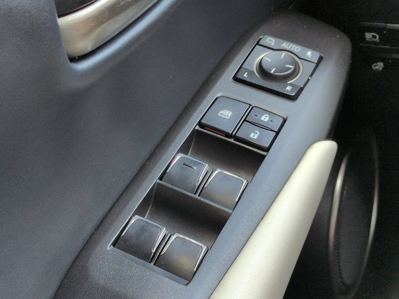 Used 2021 Lexus NX 300 F Sport w/ Accessory Package 2 FWD image 22