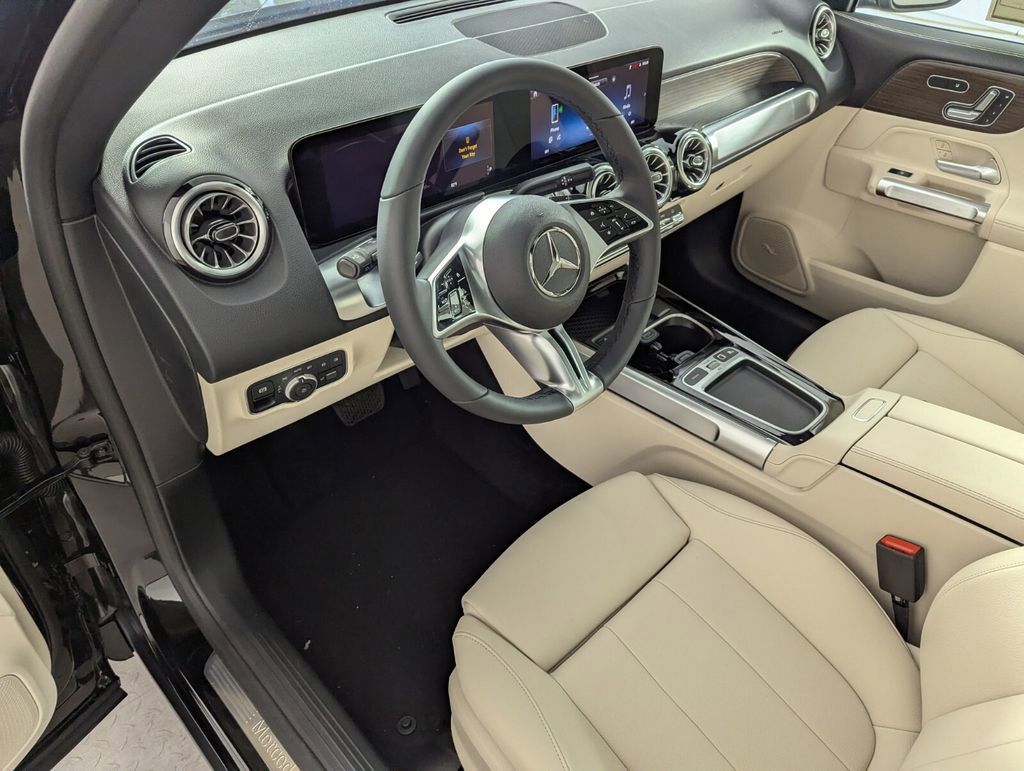 New 2026 Mercedes-Benz GLB 250 image 7