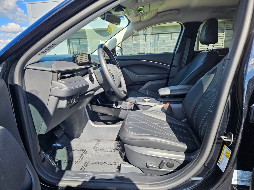 Used 2024 Ford Mustang Mach-E Select image 14