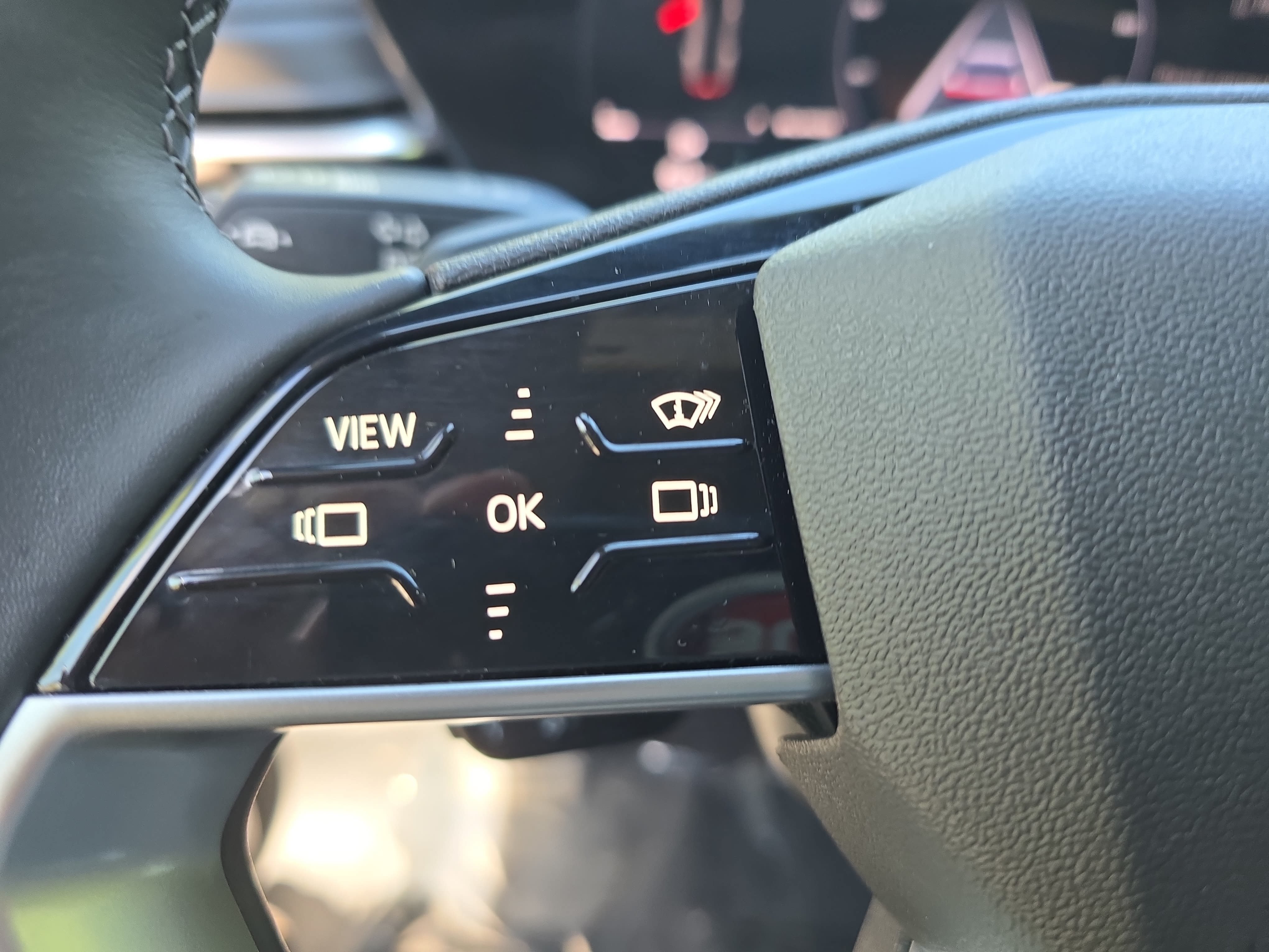 Used 2025 Audi Q5 Premium Plus w/ Premium Plus AWD/4WD image 17