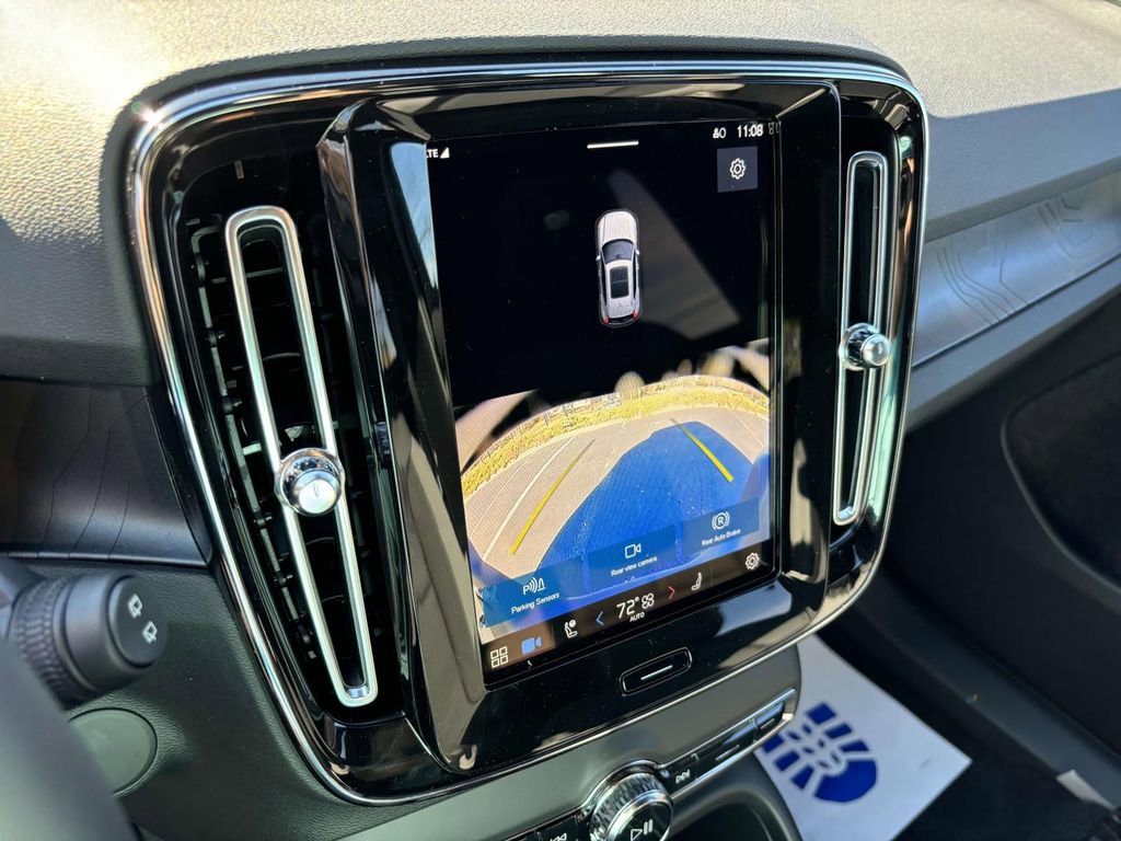 New 2024 Volvo XC40 Recharge Core w/ Protection Package Premier image 20