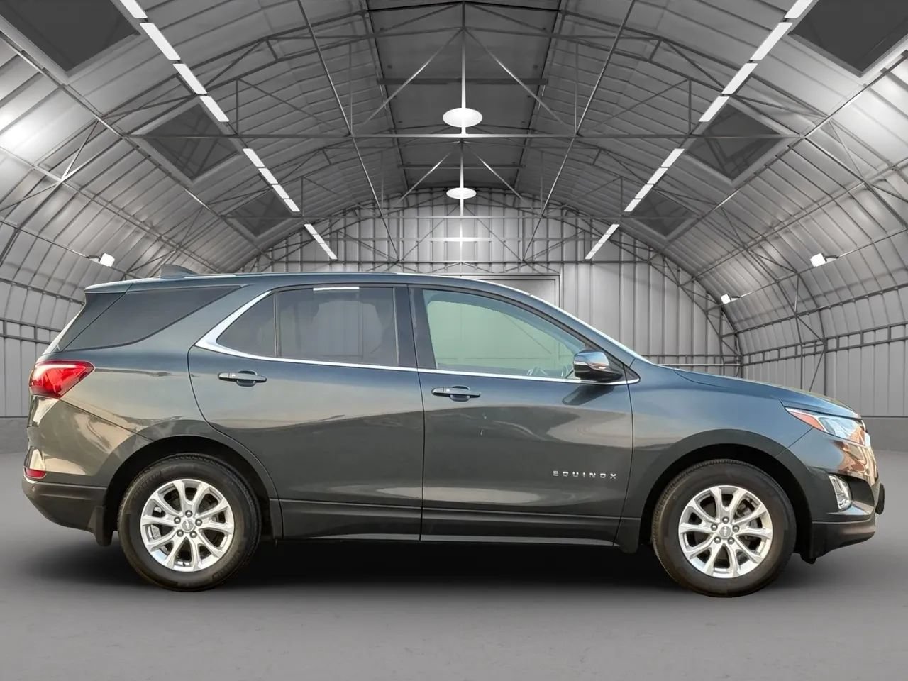 Used 2019 Chevrolet Equinox LT w/ Driver Convenience Package FWD image 8