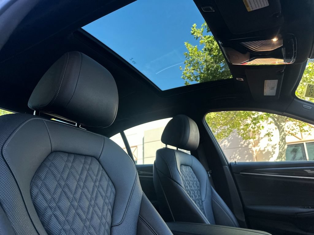Used 2021 BMW 530i RWD image 20