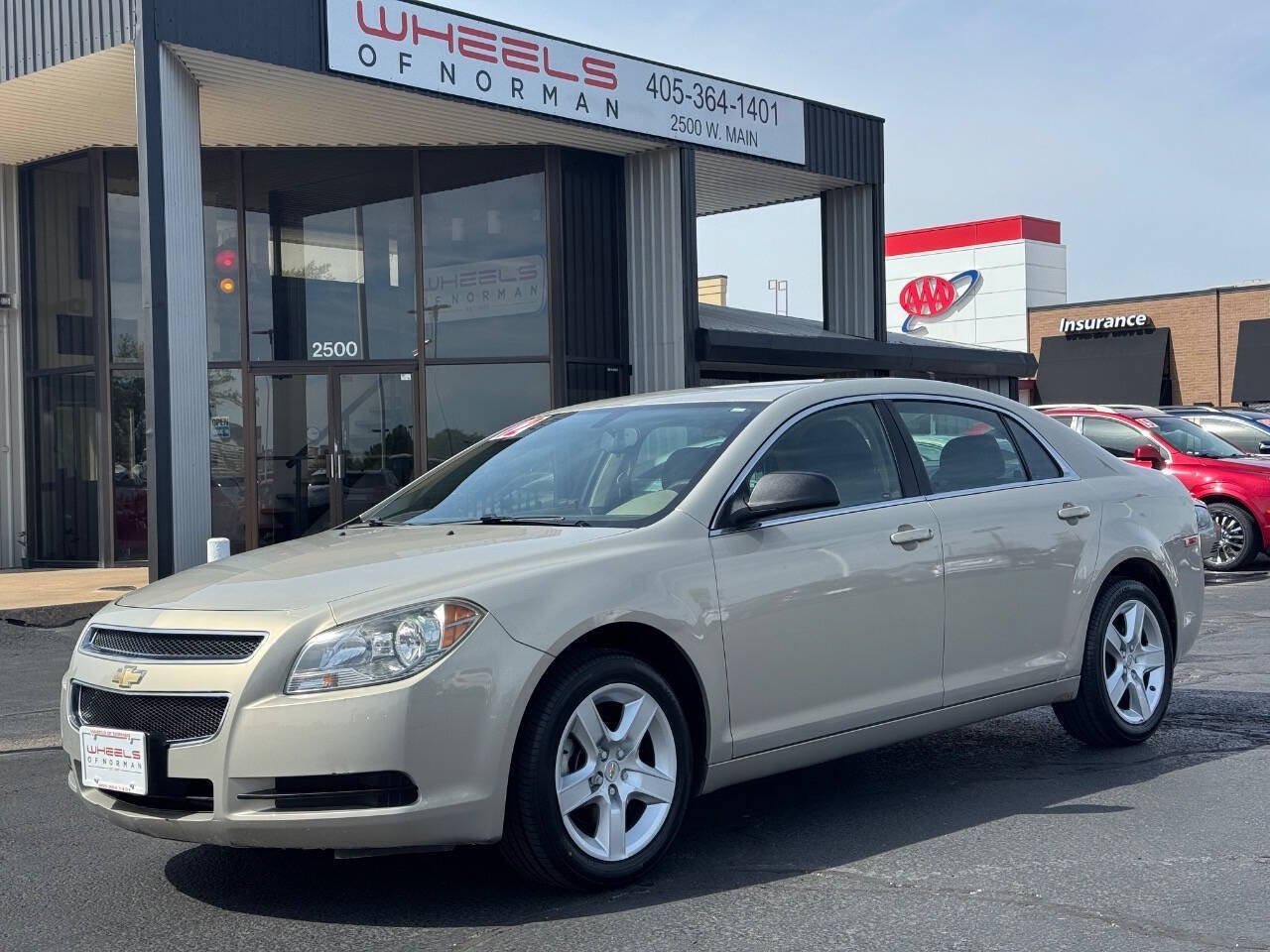 Used 2012 Chevrolet Malibu LS FWD image 1