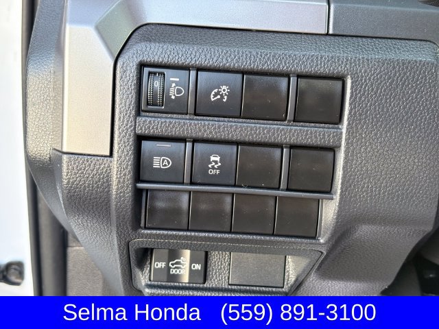Used 2024 Toyota Tacoma SR5 AWD/4WD image 22