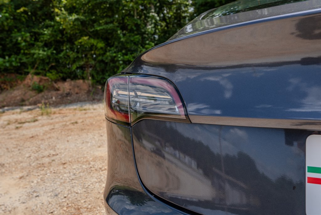 Used 2022 Tesla Model 3 Standard Range RWD image 10