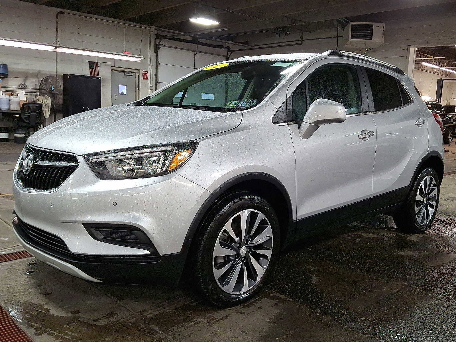 Used 2022 Buick Encore Preferred w/ Safety Package II image 3