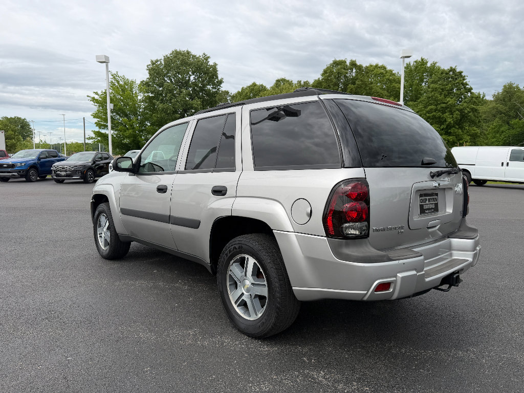 Used 2005 Chevrolet TrailBlazer LS w/ LS Preferred Equipment Group RWD image 5