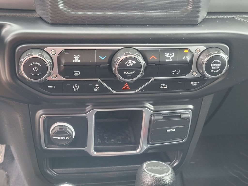 Used 2022 Jeep Gladiator Sport AWD/4WD image 25