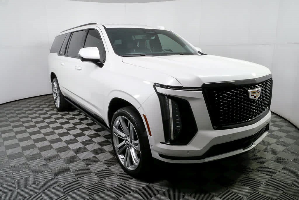 Certified 2025 Cadillac Escalade ESV Sport Platinum AWD/4WD image 29
