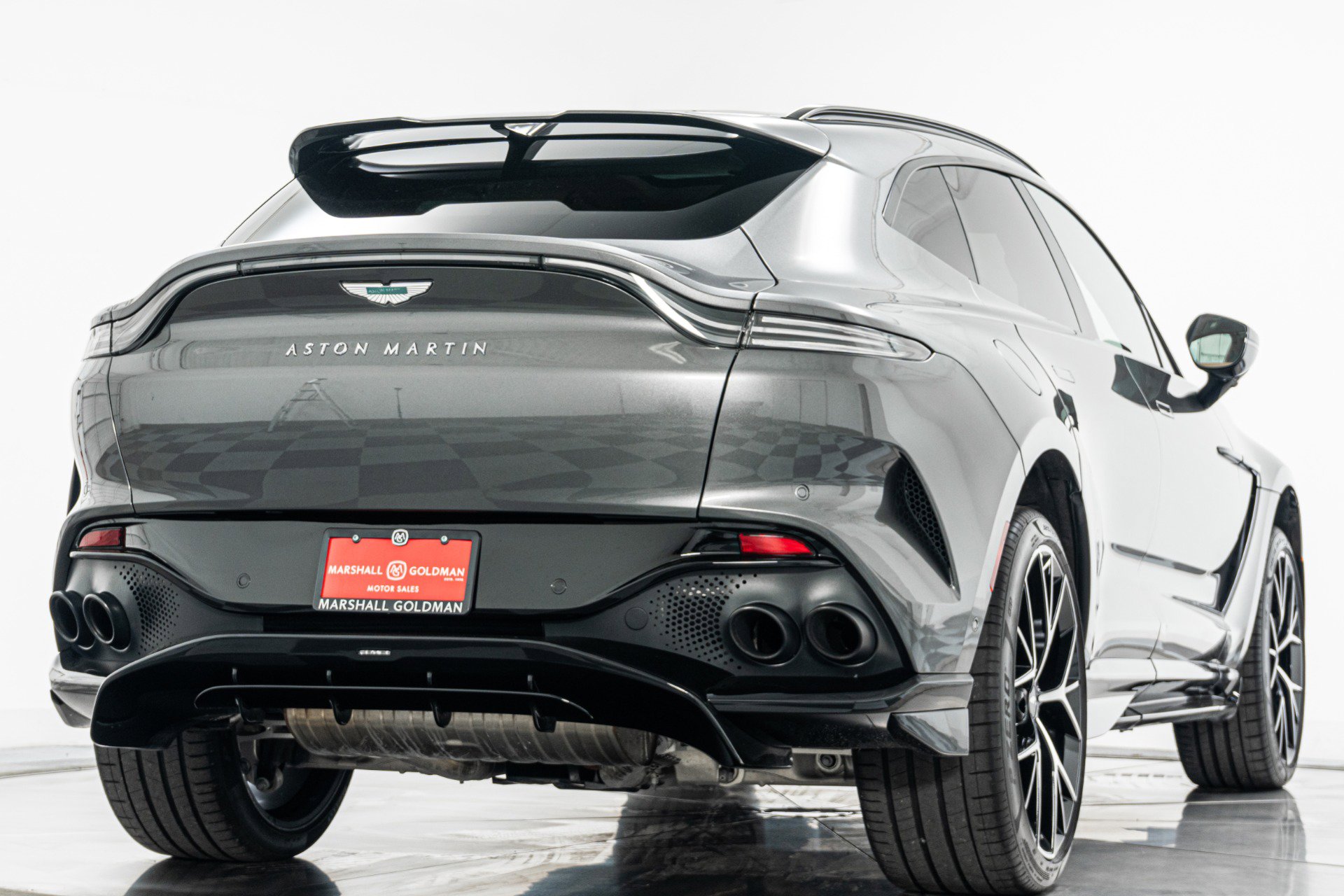 Used 2025 Aston Martin DBX 707 AWD/4WD image 9