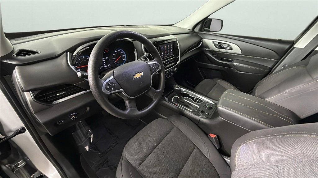 Used 2020 Chevrolet Traverse LS image 18