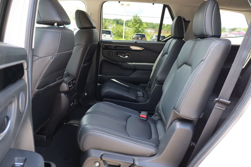 Used 2023 Honda Pilot Touring image 37