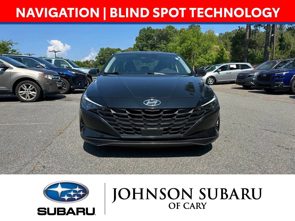 Used 2023 Hyundai Elantra SEL w/ Convenience Package FWD image 2