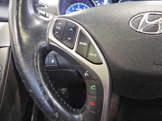 Used 2013 Hyundai Elantra Limited FWD image 18
