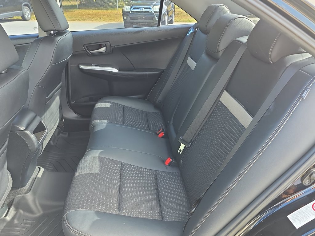 Used 2012 Toyota Camry SE FWD image 21