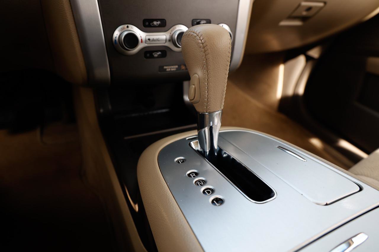 Used 2014 Nissan Murano SV image 38