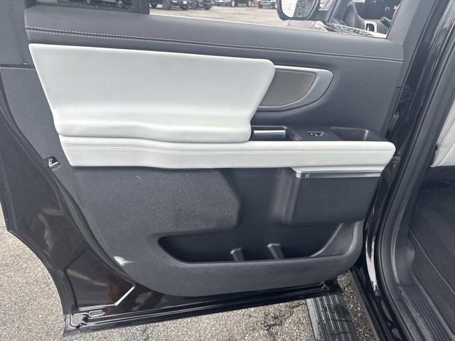 Certified 2025 Ford Expedition Max Platinum AWD/4WD image 23
