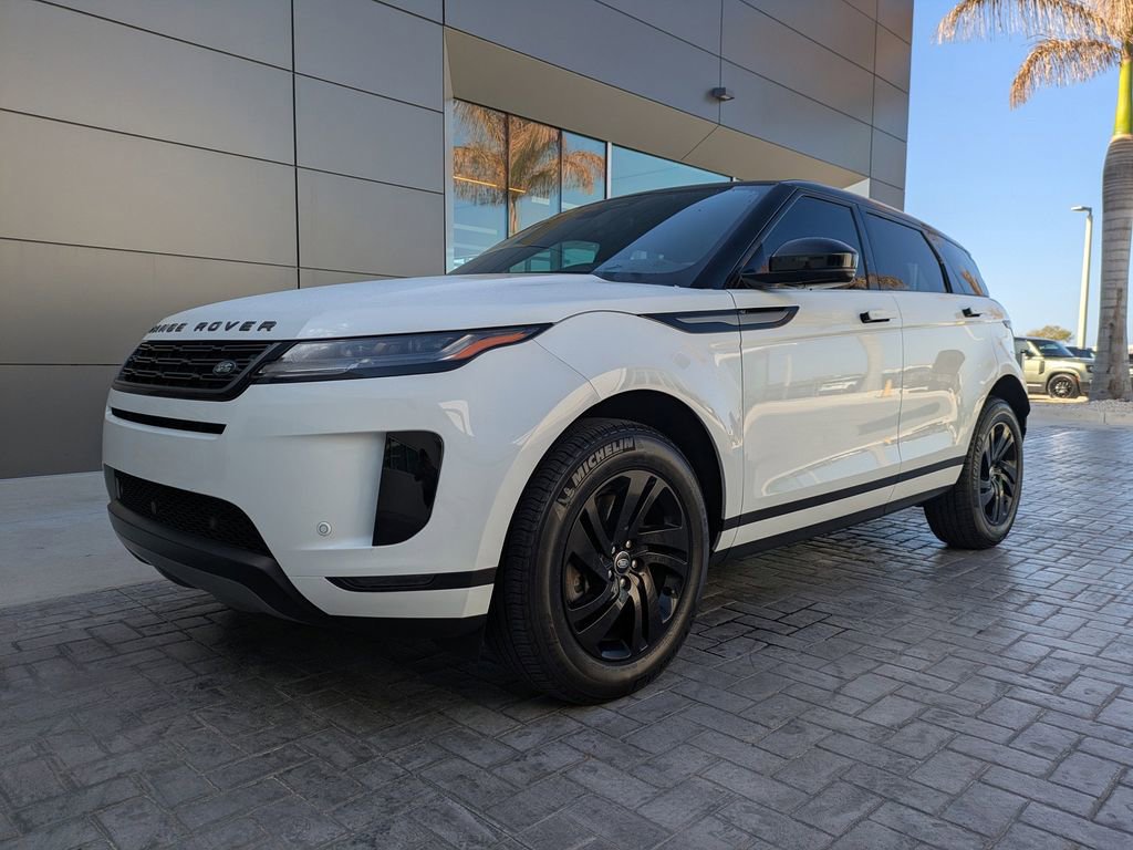 Used 2025 Land Rover Range Rover Evoque S image 9