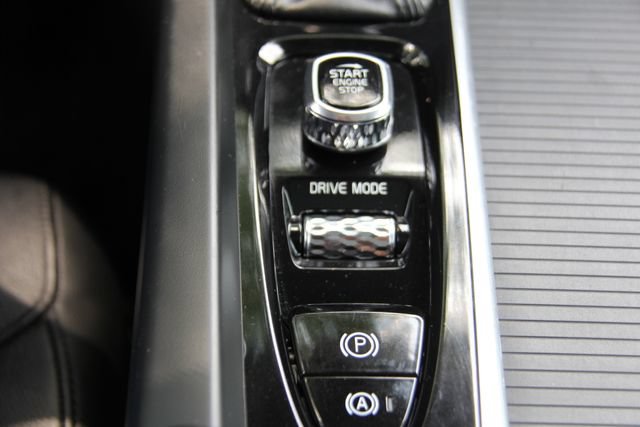 Used 2020 Volvo S60 T5 Momentum FWD image 30