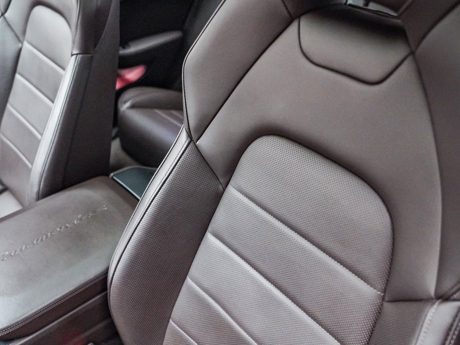 Used 2025 Porsche Panamera 4S image 29
