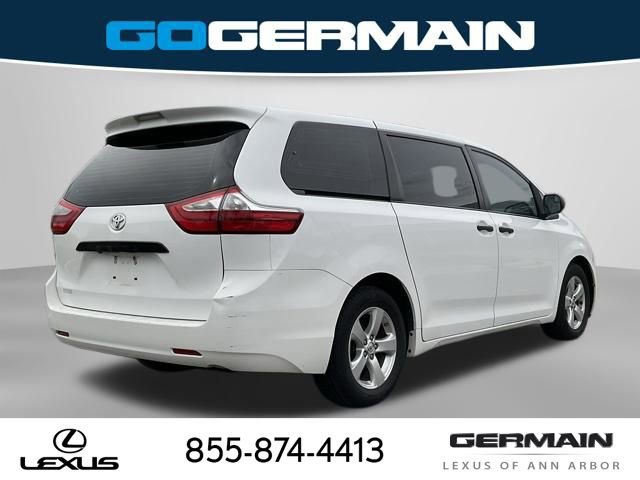 Used 2017 Toyota Sienna L image 8