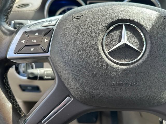 Used 2014 Mercedes-Benz GL 550 4MATIC image 20