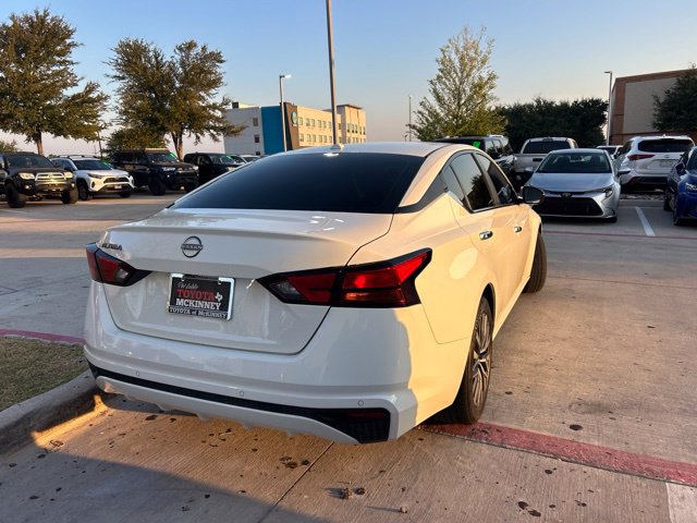 Used 2025 Nissan Altima 2.5 SV FWD image 3